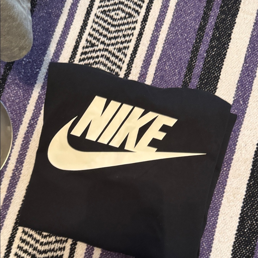 2/$25 Nike woman’s Heather Gray Tee with Black Logo size 1X NWT set of 2 - Picture 4 of 5